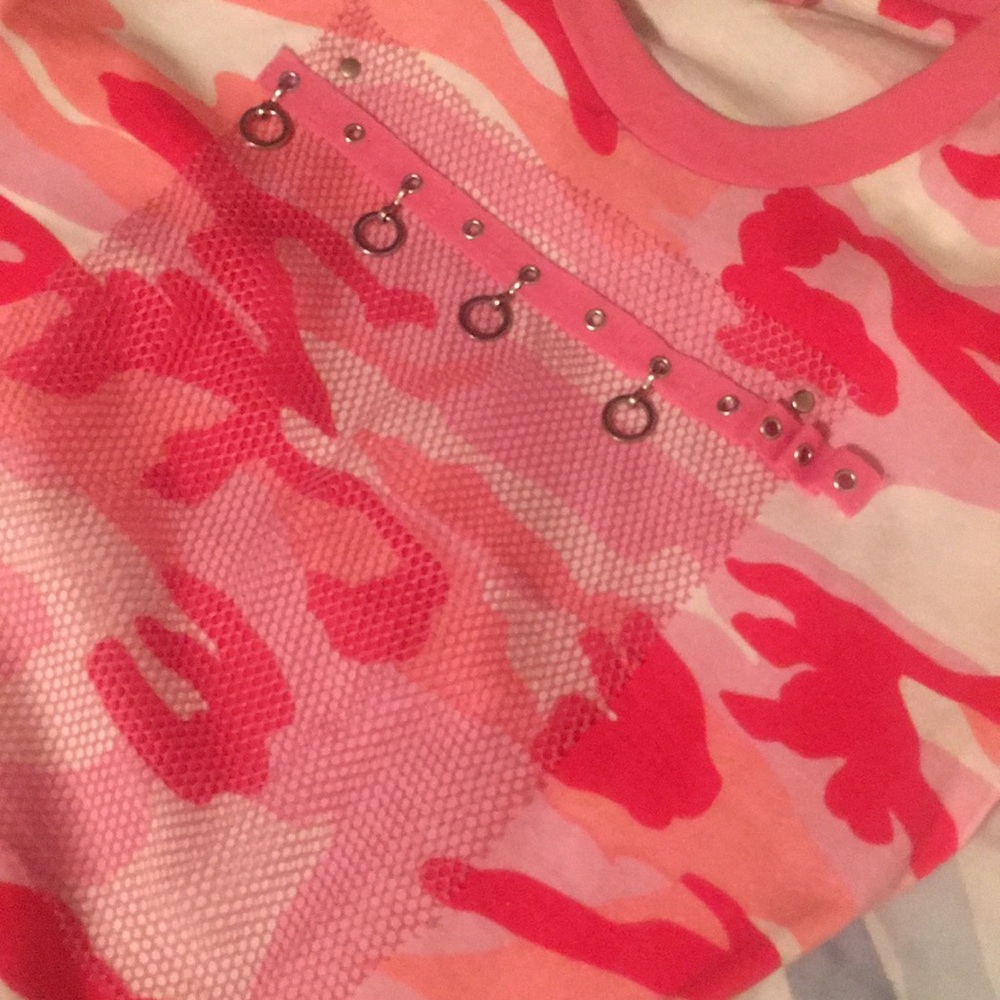 Pink mesh top with chain detailing ❤️❤️❤️